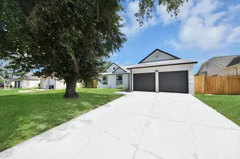 Exterior - 22814 Pebworth Pl, Spring, TX 77373 photo 2 of 9
