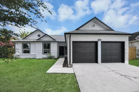 Exterior - 22814 Pebworth Pl, Spring, TX 77373 photo 6 of 9