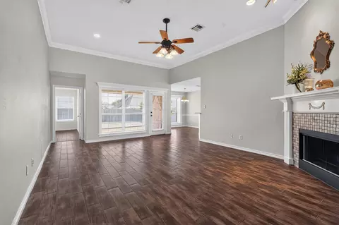 3743 Essen Loop, College Station, TX 77845