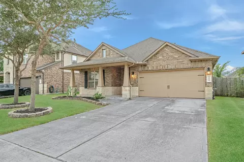 1806 Oak View Ln, Pearland, TX 77581
