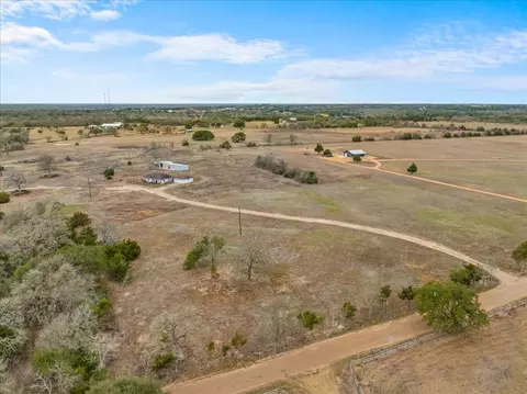 524 Hackemack Rd, Round Top, TX 78954