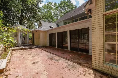 Exterior - 555 Willow Dr, Jasper, TX 75951 photo 9 of 13