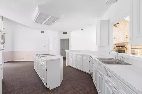 Kitchen - 555 Willow Dr, Jasper, TX 75951 photo 3 of 3
