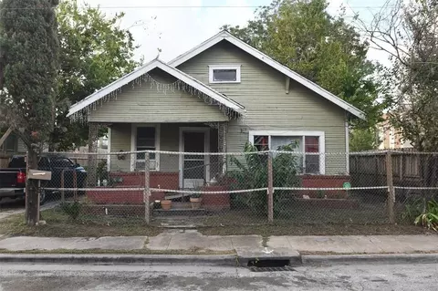 3908 Bering St, Houston, TX 77003