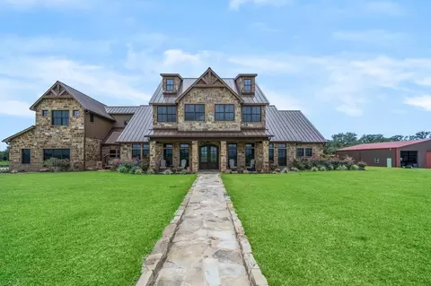 1911 County Road 370, El Campo, TX 77437