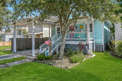 4117 Avenue M 12, Galveston, TX 77550