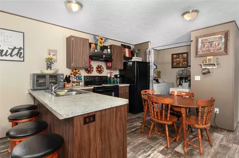 Kitchen - 18093 Pickering Rd, Conroe, TX 77302 photo 1 of 2