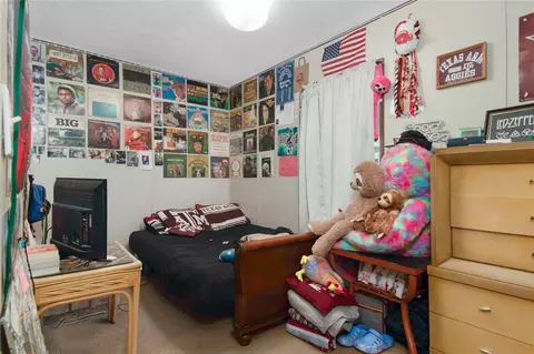 Bedroom - 18093 Pickering Rd, Conroe, TX 77302 photo 4 of 4