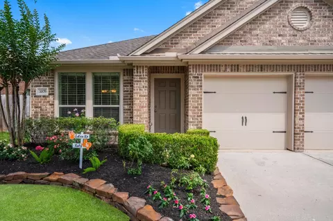 31870 Forest Park Trl, Conroe, TX 77385