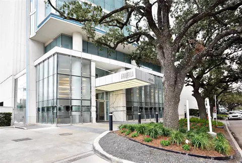 4521 San Felipe St #1505, Houston, TX 77027