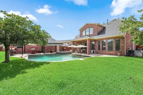 1532 Jag Holw, League City, TX 77573
