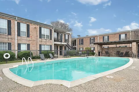 6402 Del Monte Dr #30, Houston, TX 77057