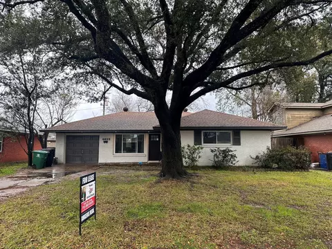 4622 Nina Lee Ln, Houston, TX 77092
