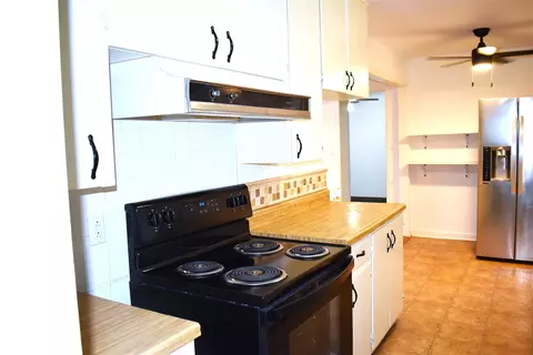 Kitchen - 1006 Mac Dr, Sweeny, TX 77480 photo 3 of 3