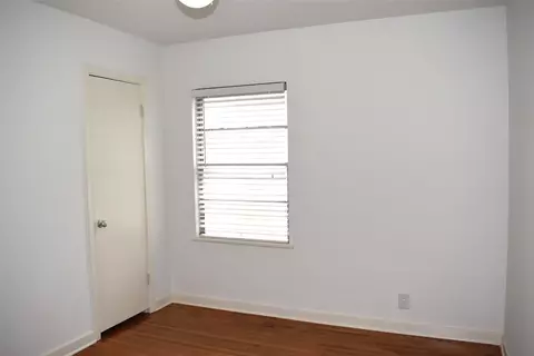 Bedroom - 1006 Mac Dr, Sweeny, TX 77480 photo 5 of 11