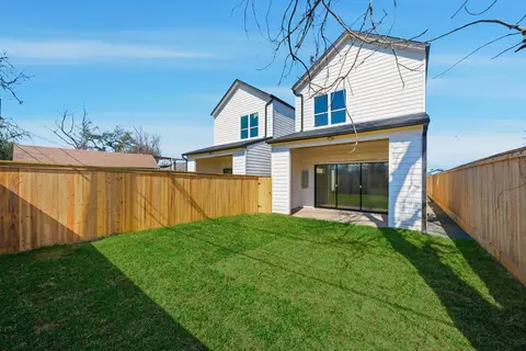208 A 31st St, Houston, TX 77018
