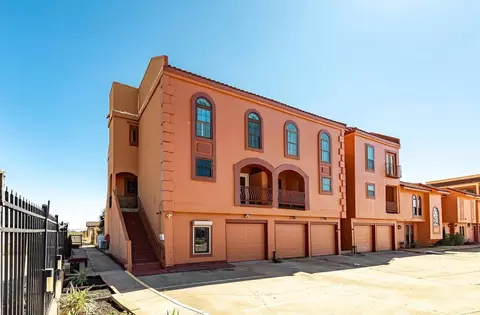 411 Sailfish Ave #102, Freeport, TX 77541