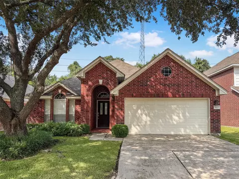 8523 Metrodale Dr, Houston, TX 77040