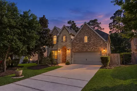 103 S Vershire Cir, Magnolia, TX 77354