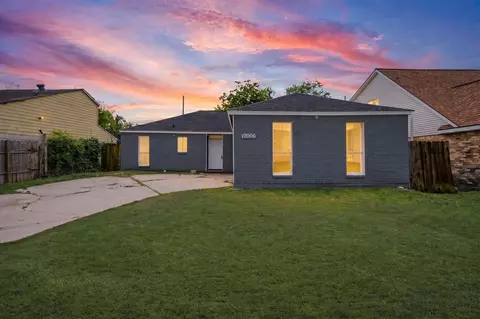 17006 Hall Shepperd Rd, Houston, TX 77049