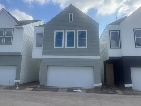 4009 Buffalo Moon Dr, Houston, TX 77045