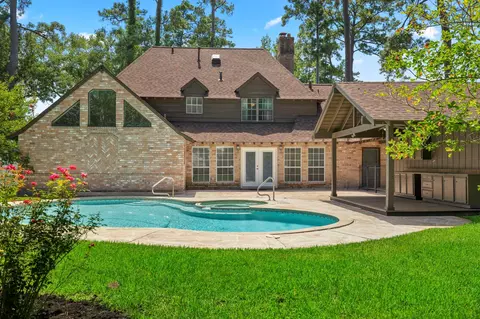 519 Natchez Park, Conroe, TX 77302