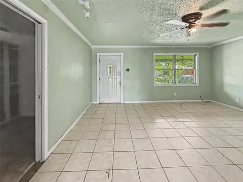 3413 Oleander Ave, Texas City, TX 77590