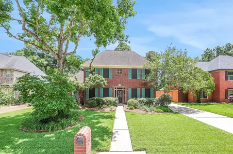 3926 Brook Shadow Drive Dr, Kingwood, TX 77345