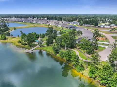 Other - 398 Shoreview Dr, Conroe, TX 77303 photo 10 of 11