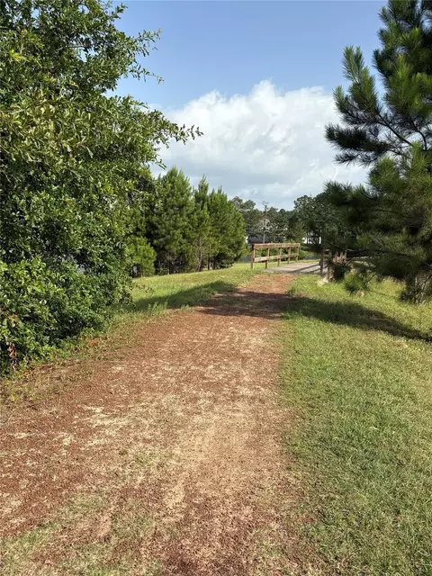 Other - 398 Shoreview Dr, Conroe, TX 77303 photo 9 of 11