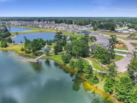 View/Area - 398 Shoreview Dr, Conroe, TX 77303 photo 4 of 6