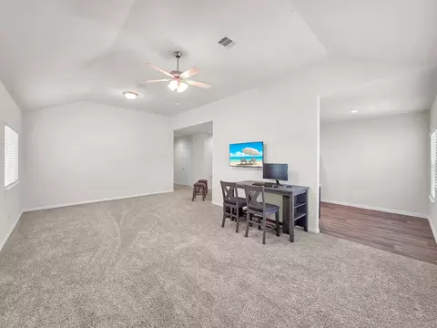 Living - 398 Shoreview Dr, Conroe, TX 77303 photo 2 of 2