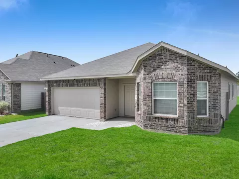 Exterior - 398 Shoreview Dr, Conroe, TX 77303 photo 2 of 4