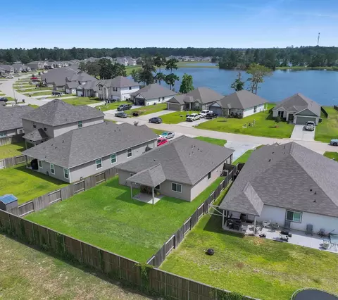 View/Area - 398 Shoreview Dr, Conroe, TX 77303 photo 6 of 6