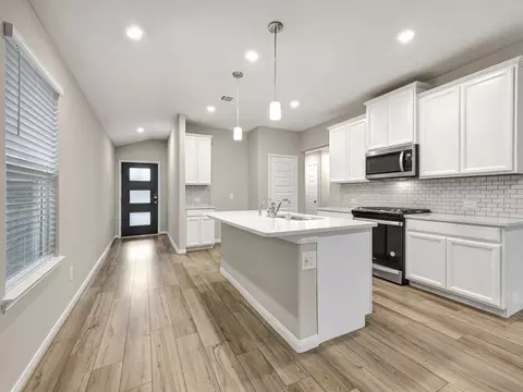 6638 Lahna Oak, Conroe, TX 77304