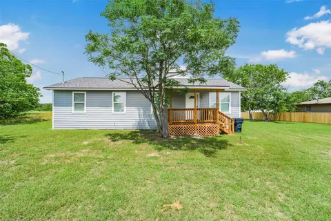 16057 Ave B, Somerville, TX 77879