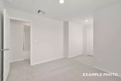 Entry Way - 229 E Canopy Crossing Cir, Conroe, TX 77301 photo 16 of 17