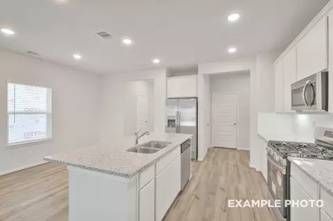 Entry Way - 229 E Canopy Crossing Cir, Conroe, TX 77301 photo 4 of 17
