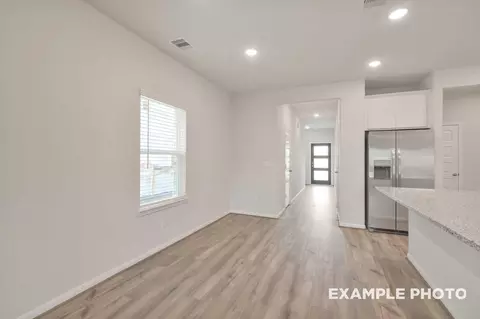 Entry Way - 229 E Canopy Crossing Cir, Conroe, TX 77301 photo 8 of 17