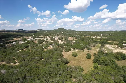 1833 W Broad Oak Drive Dr, Bandera, TX 78003