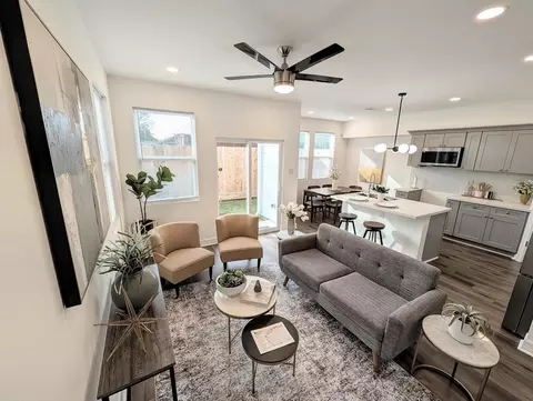 7415 Easter St, Houston, TX 77088