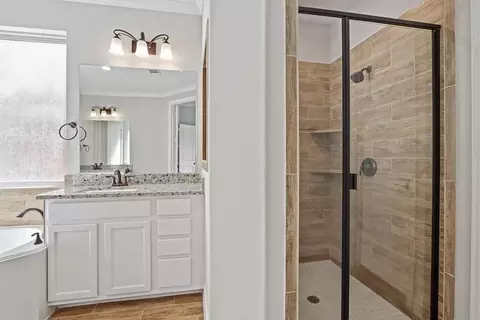 Bath - 4222 Davis Oak Dr, Spring, TX 77386 photo 1 of 4