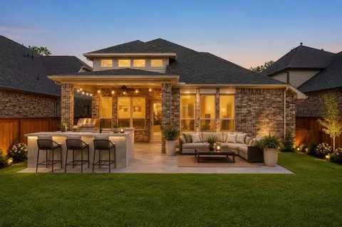 Exterior - 4222 Davis Oak Dr, Spring, TX 77386 photo 4 of 6