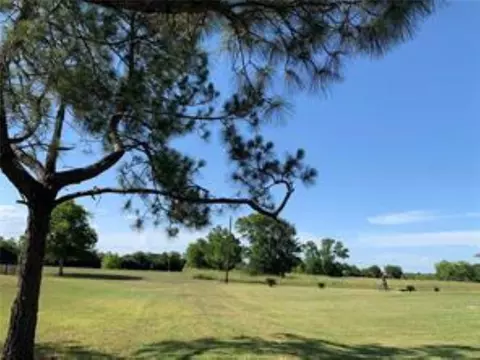 000 Penny Ln, Santa Fe, TX 77510