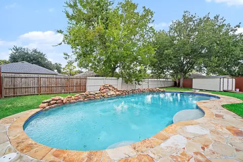 1927 Barronett Bnd, Sugar Land, TX 77478