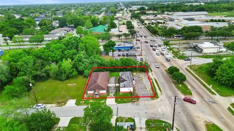 3725 Reed Rd, Houston, TX 77051
