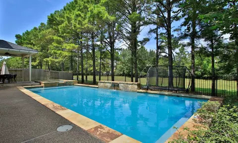 93 N Frontera Cir, The Woodlands, TX 77382
