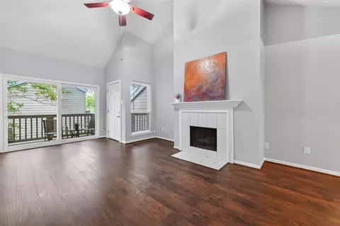2100 Tanglewilde St #740, Houston, TX 77063