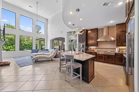 Kitchen - 6 Yarbrough Bend Ct, Spring, TX 77389 photo 2 of 2