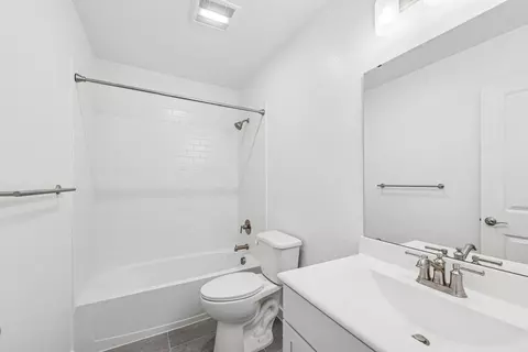 Bath - 2818 Dark Lantern Dr, Rosenberg, TX 77471 photo 6 of 6